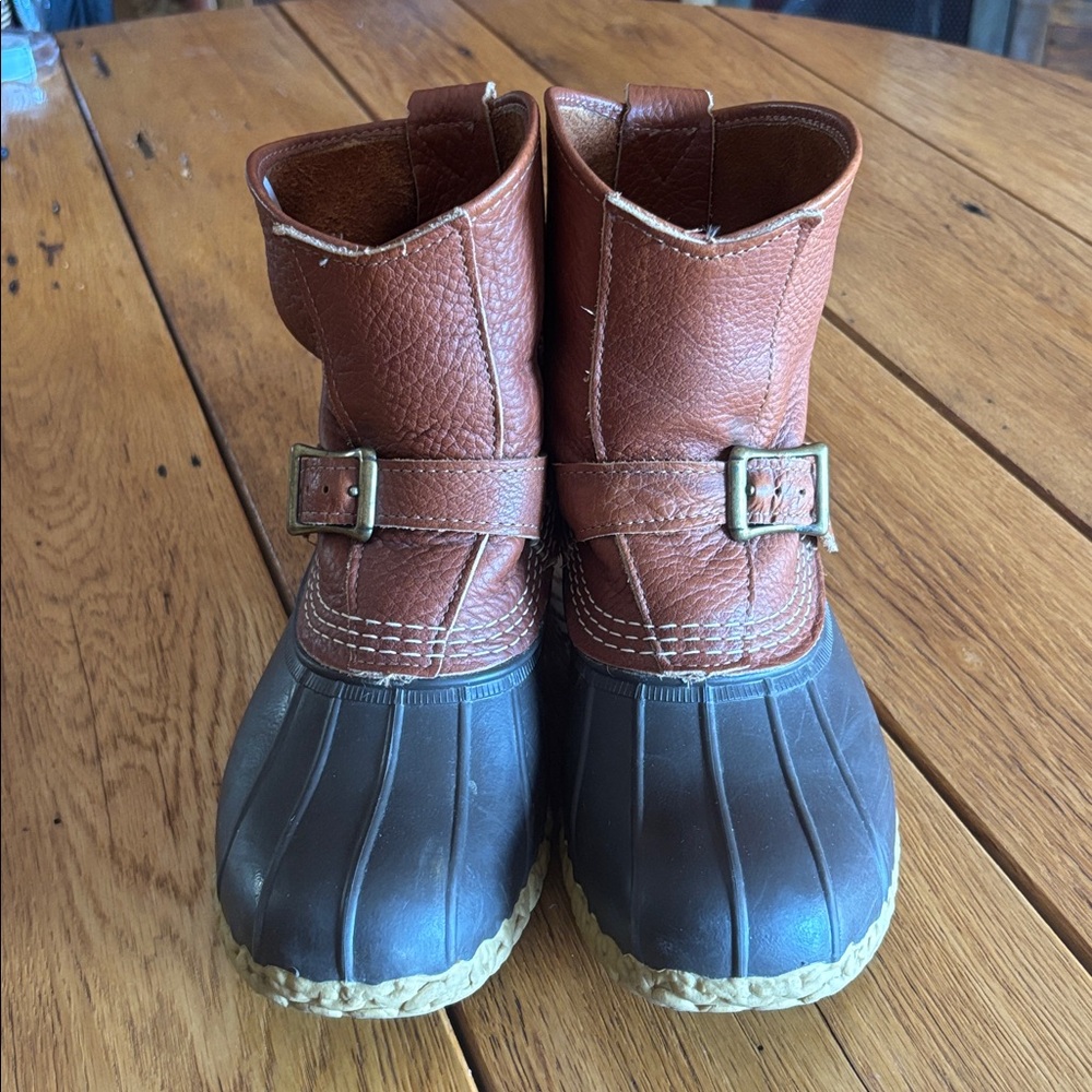 L.L. Bean Women's Brown Pebbled Leather Buckle Accent Pull On Duck Boot - Picture 2 of 9